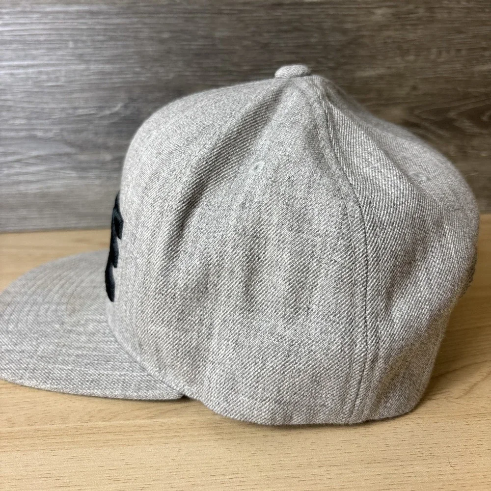 Yupoong good used